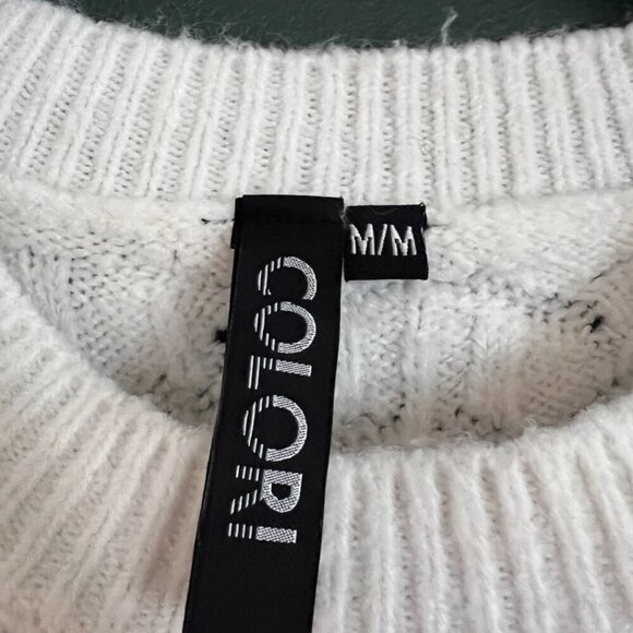 CableKnit and Pearl Sweater - Picture 3 of 7